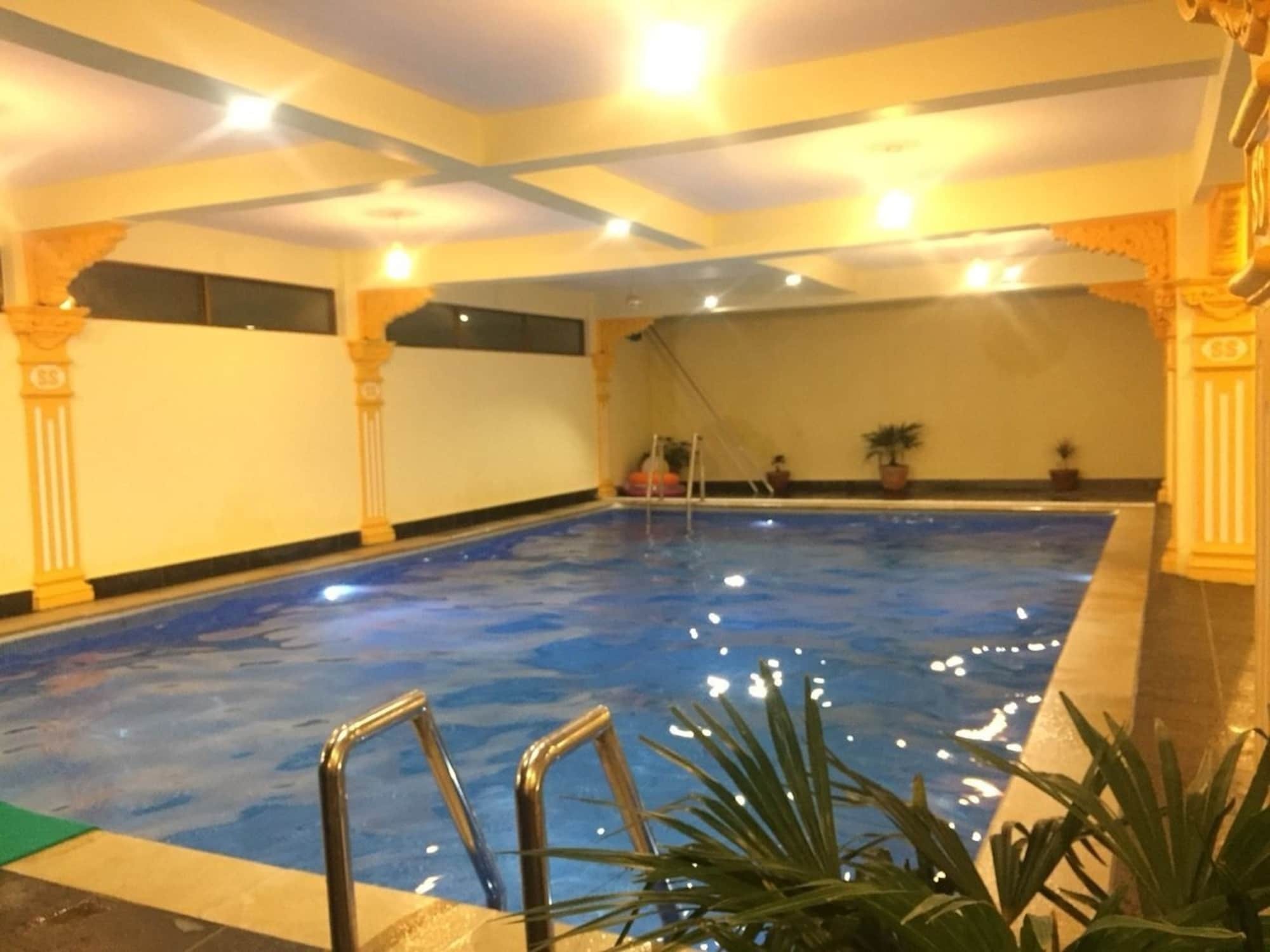 Hotel Lotus Gems Katmandu Kültér fotó